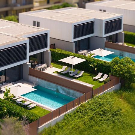 Momentum Villas 이알리소스 외부 사진