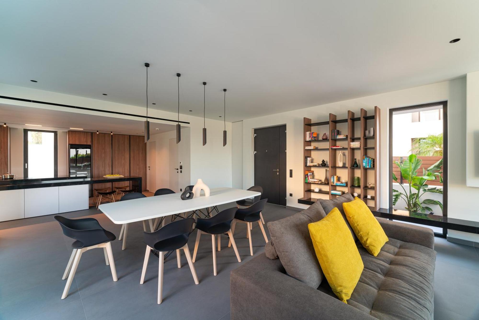 Momentum Villas 이알리소스 외부 사진