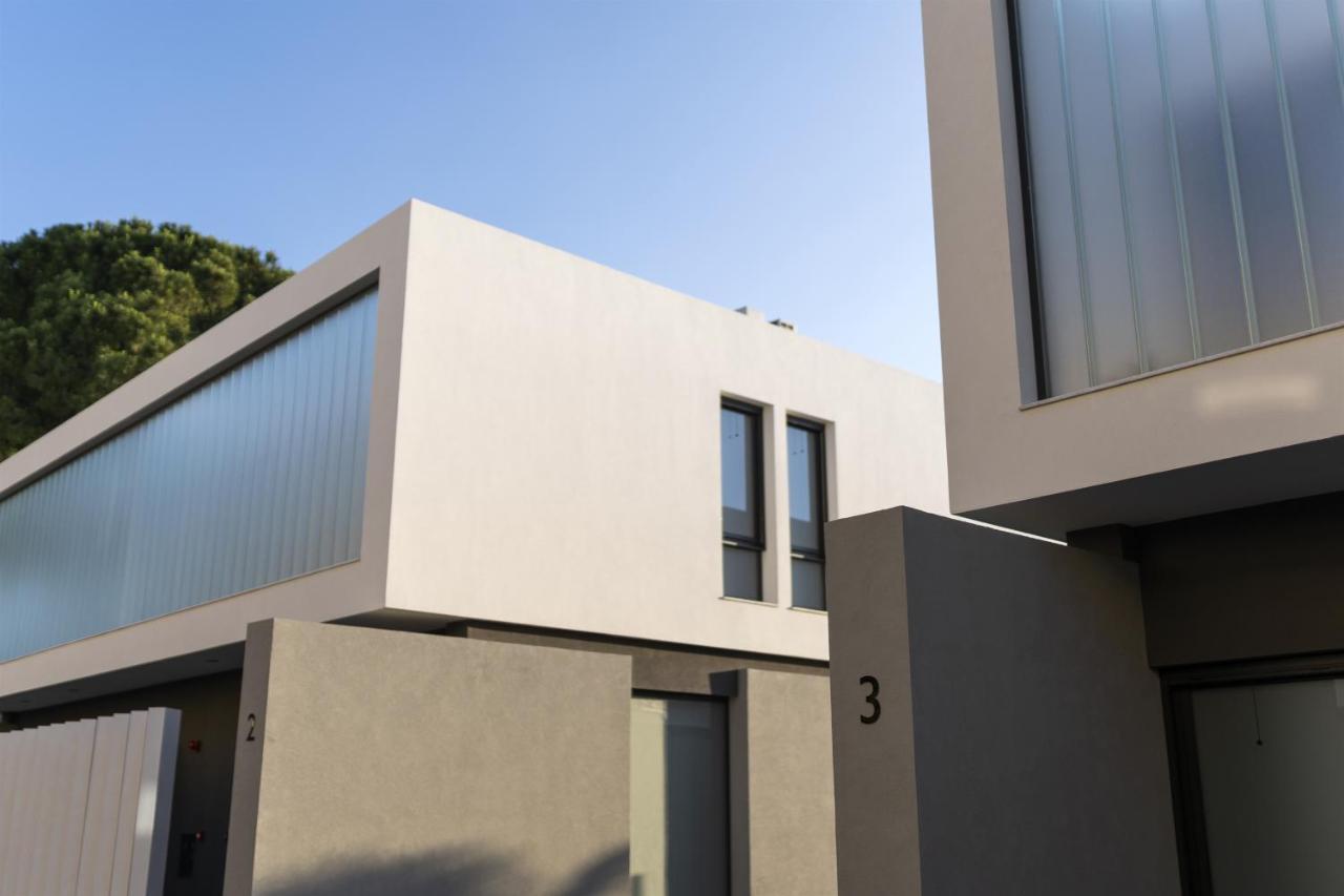 Momentum Villas 이알리소스 외부 사진
